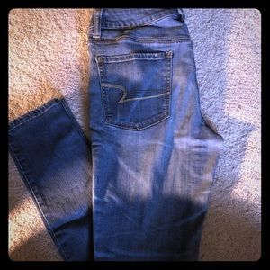 Light Wash A&E Hi-Rise Jeggings